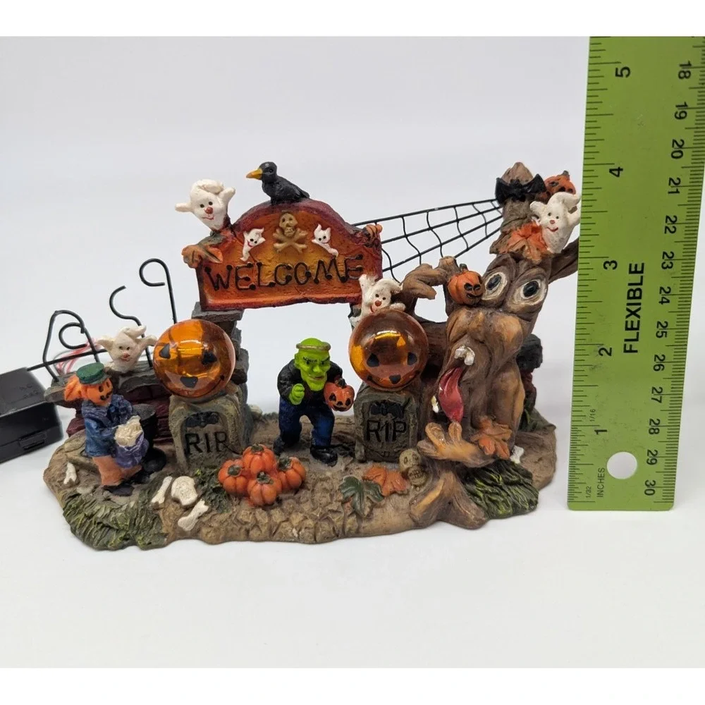 Vtg Spooky Hollow Ghost Town Lighted Gateway Porcelain Halloween Village Welcome